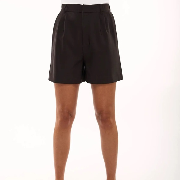 High Waisted Dress Short - Picture 2 of 4